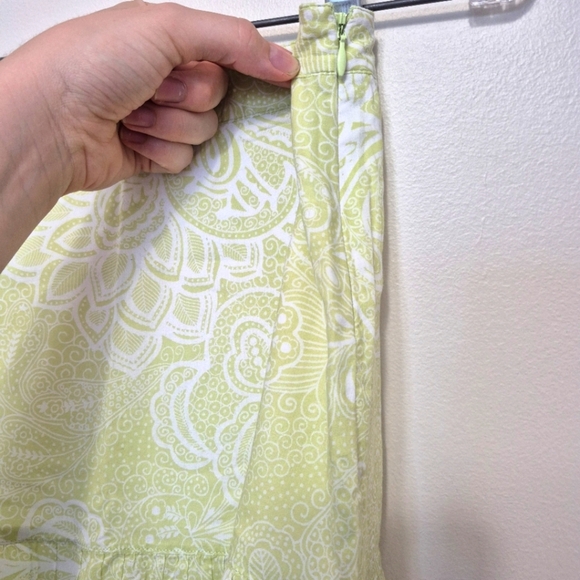 Ann Taylor Lime Green Paisley A-Line Skirt – Size 2 - Picture 2 of 5